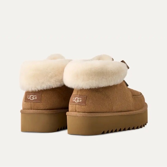 UGG Kallen Platform Boots Booties Tan Suede Soft & Cozy New in Box!! - Picture 3 of 12